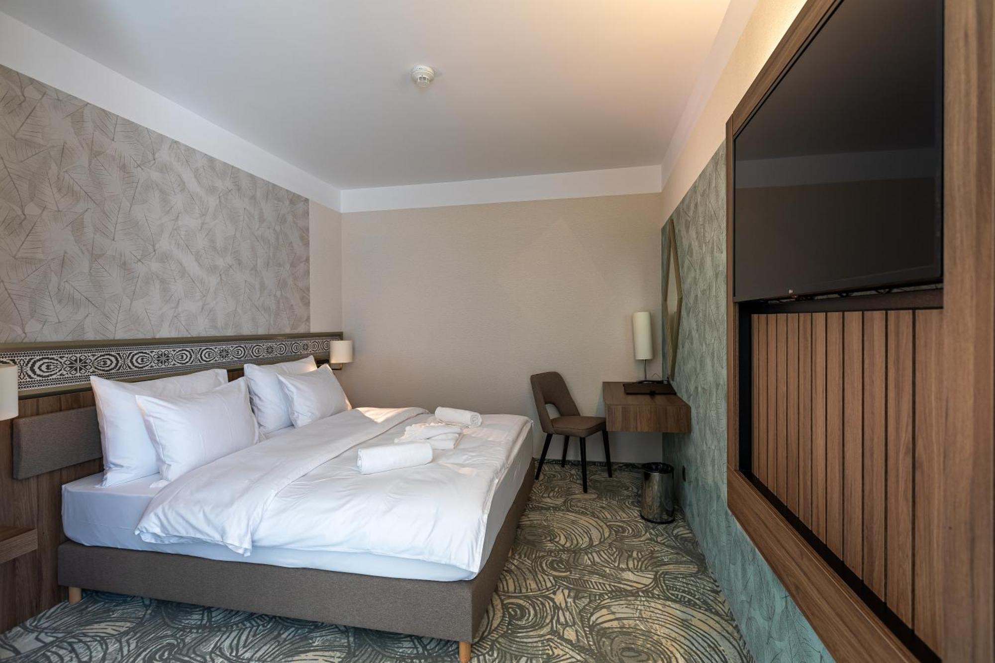 Hotel Crystal Wellness & Spa Superior Sovata Luaran gambar