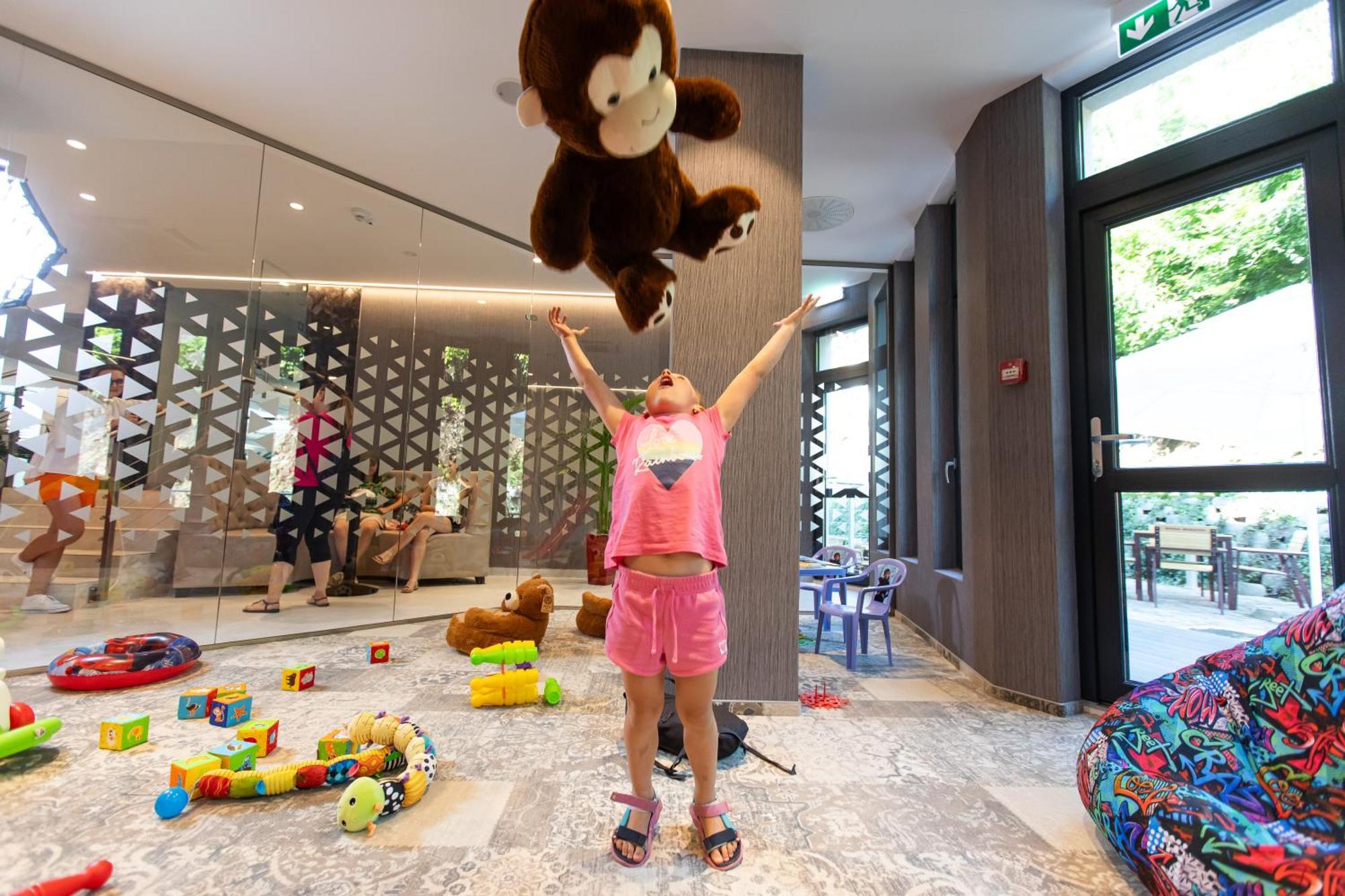 Hotel Crystal Wellness & Spa Superior Sovata Luaran gambar