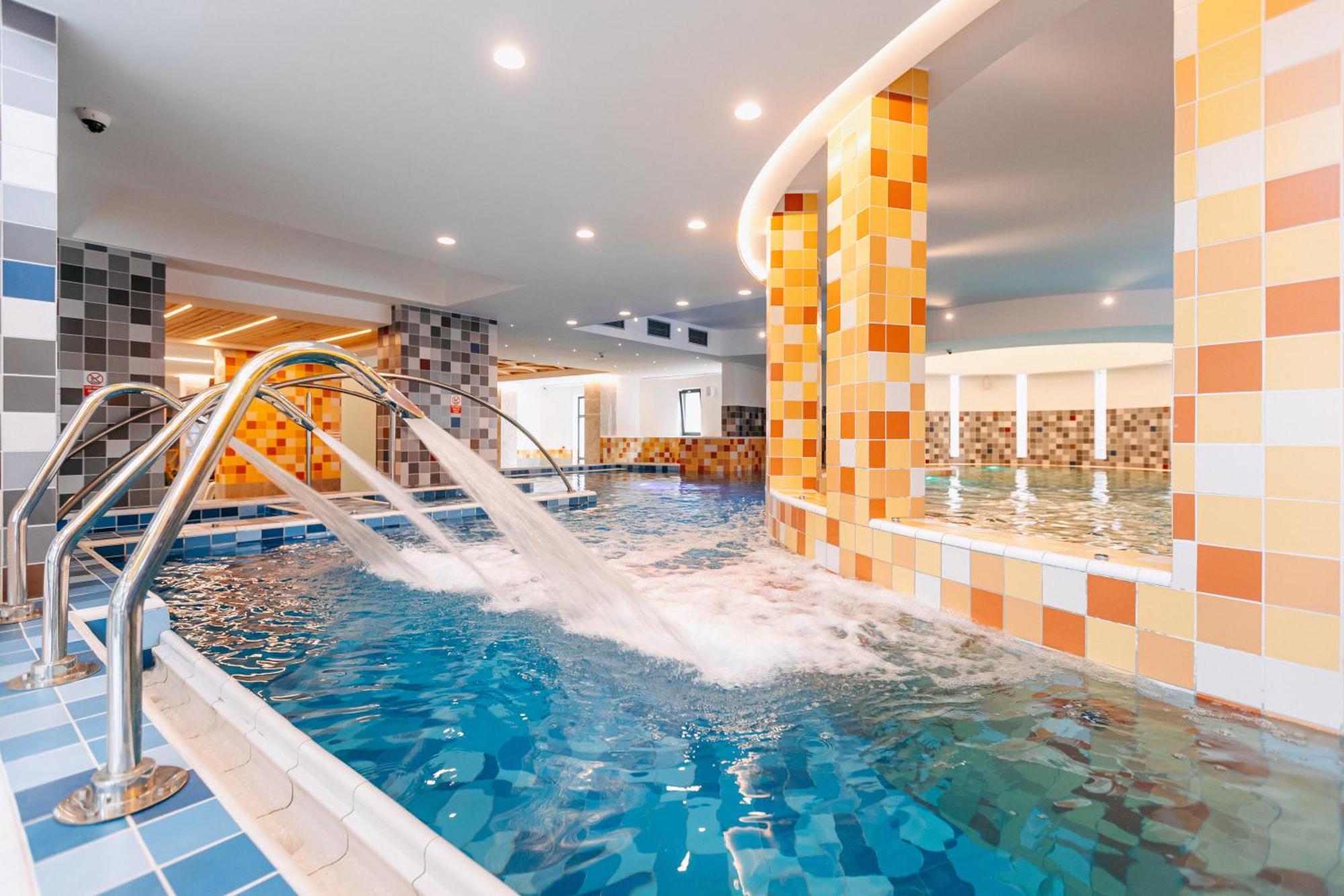 Hotel Crystal Wellness & Spa Superior Sovata Luaran gambar