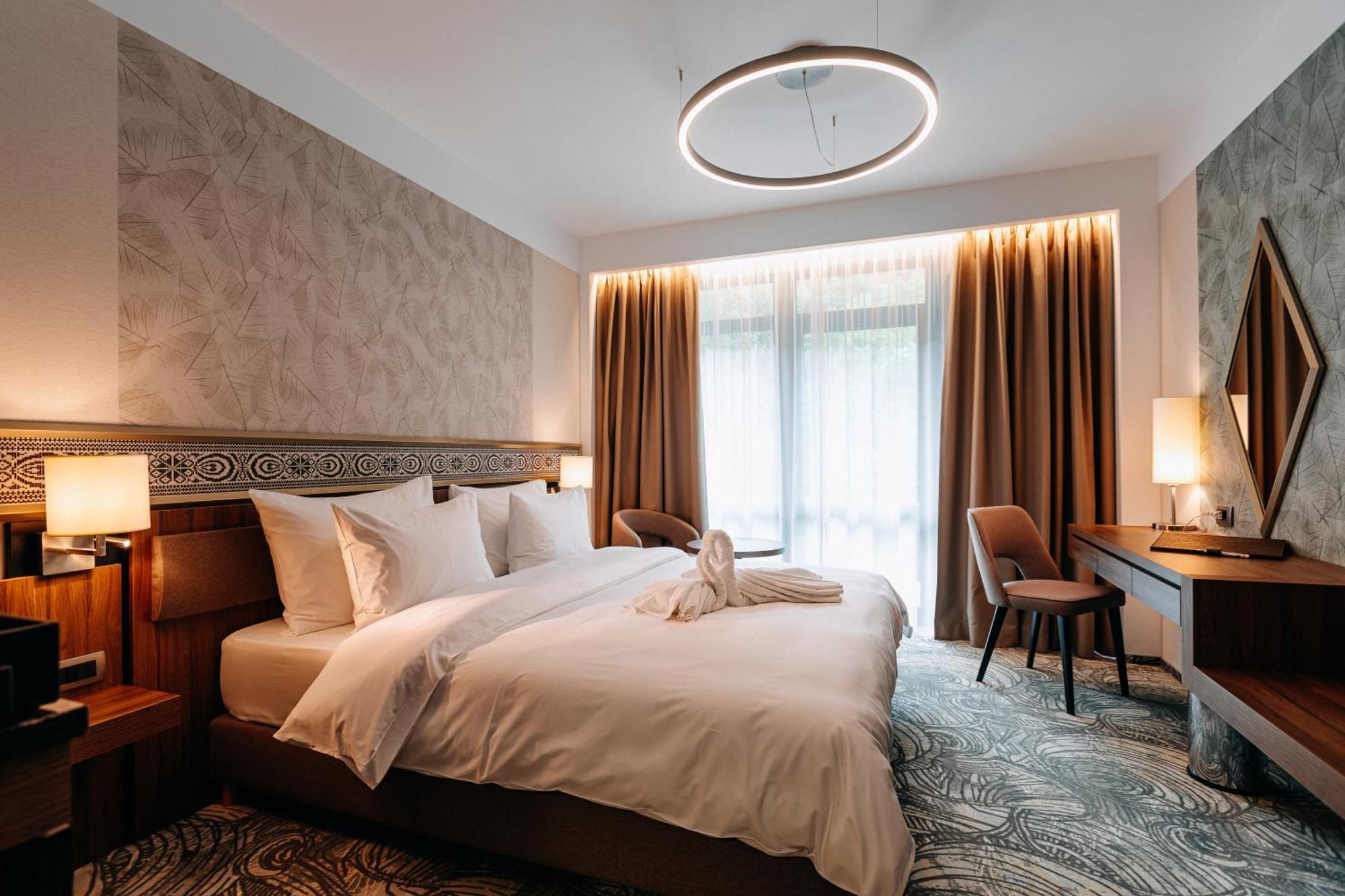 Hotel Crystal Wellness & Spa Superior Sovata Luaran gambar