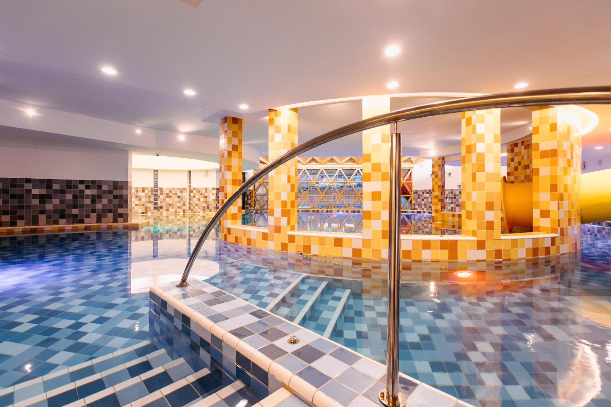Hotel Crystal Wellness & Spa Superior Sovata Luaran gambar