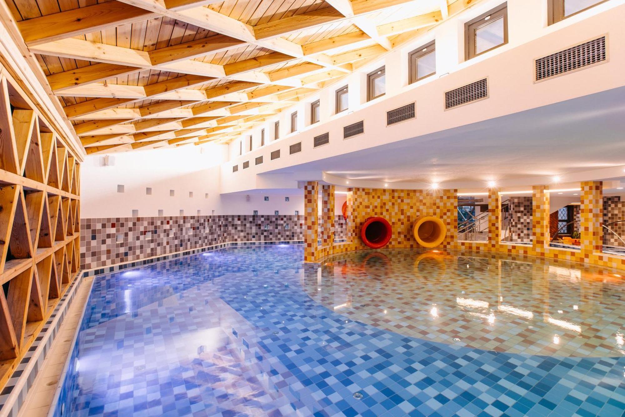 Hotel Crystal Wellness & Spa Superior Sovata Luaran gambar